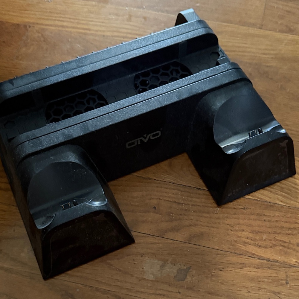 Double charger console
